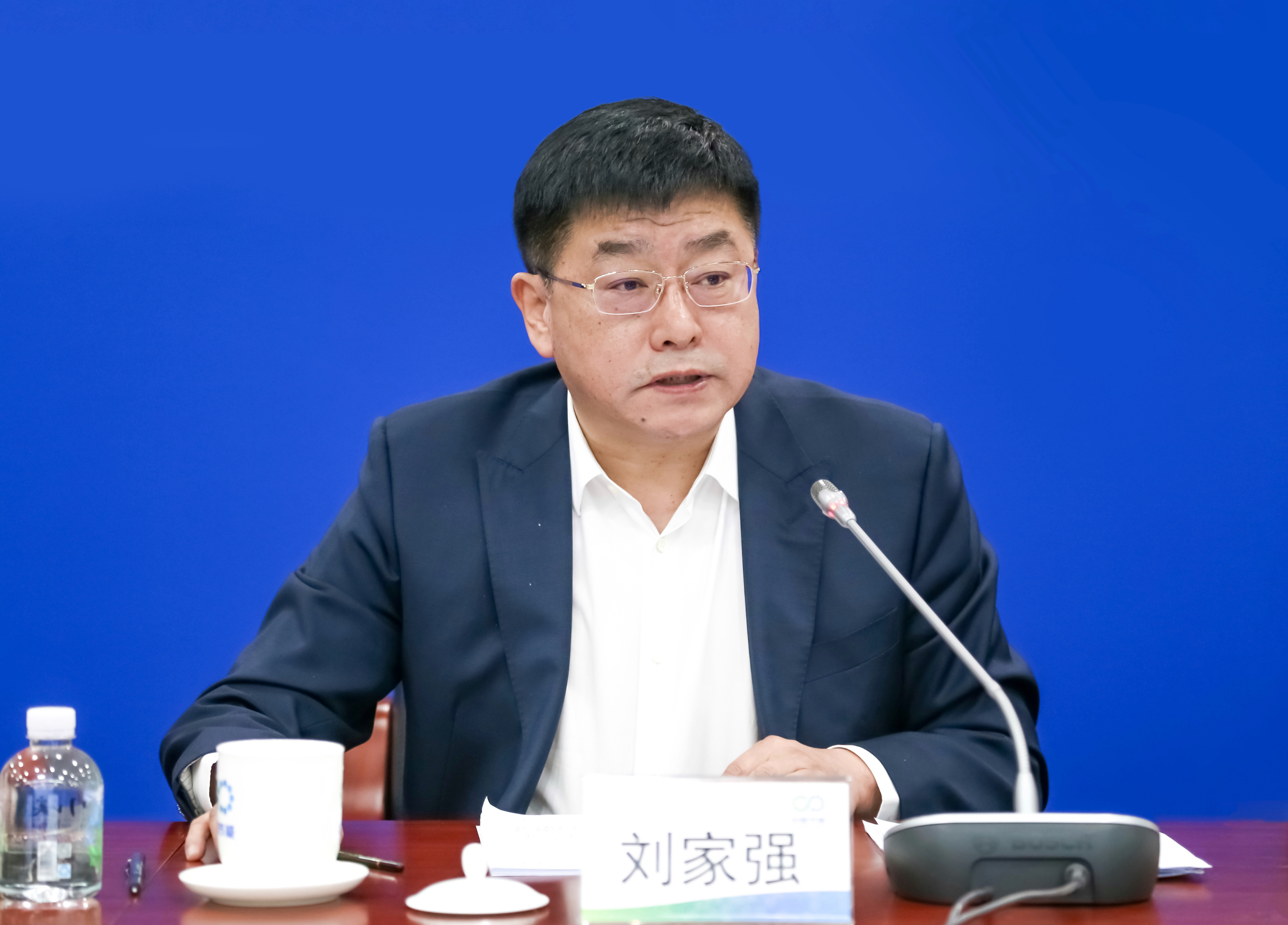 第三届二次职工代表大会 -平博